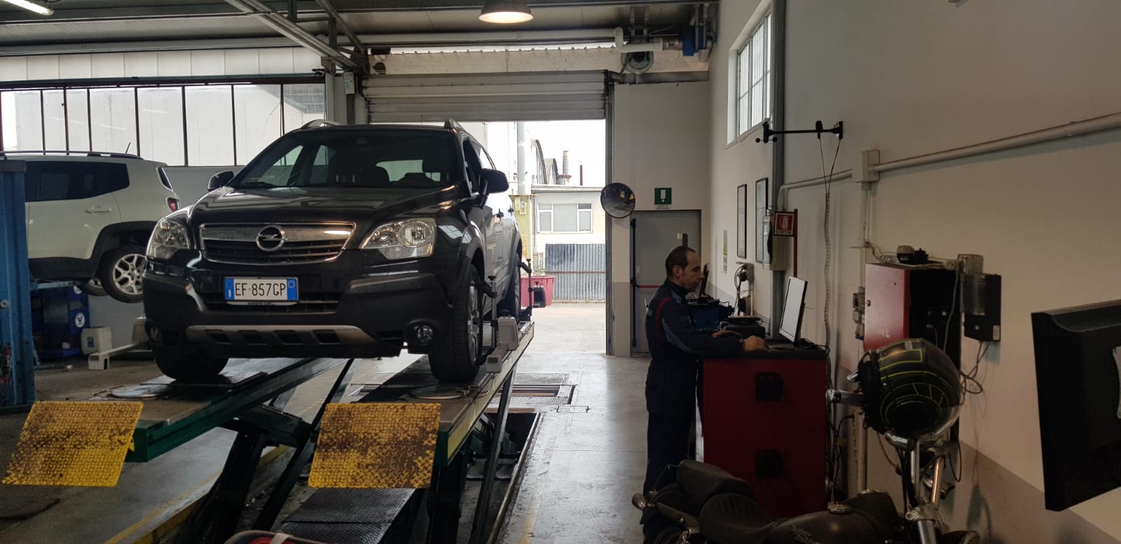 Autofficina CMV – diagnosi elettronica su auto multimarca